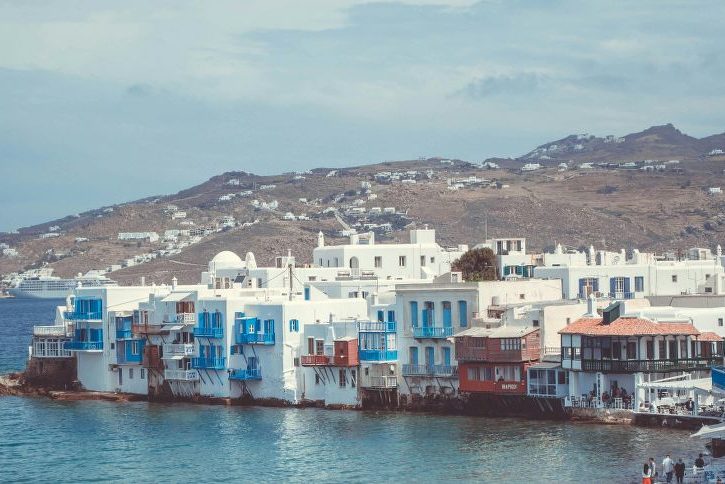 Viaggio nel blu: scoperta autentica tra le isole del Mediterraneo